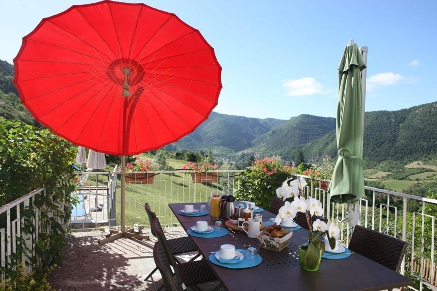 Couette-café Les Falaises 4*